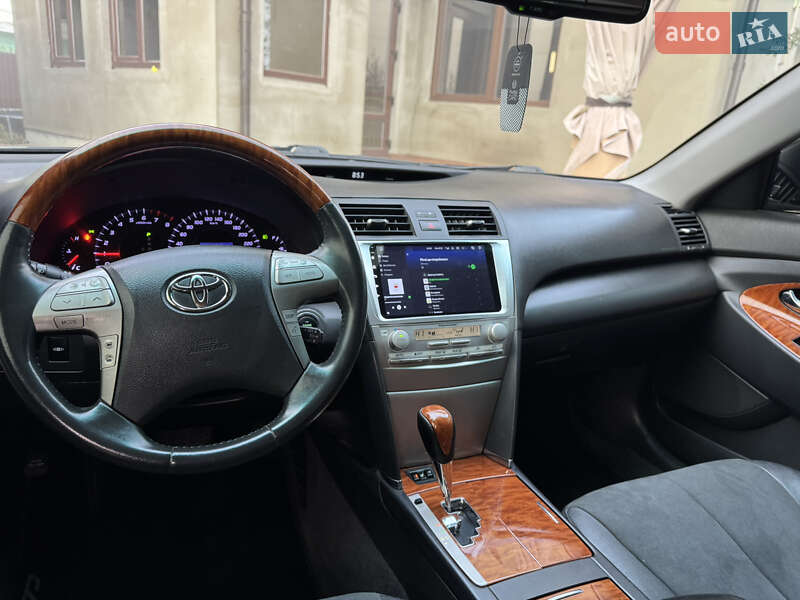 Седан Toyota Camry 2009 в Могилев-Подольске