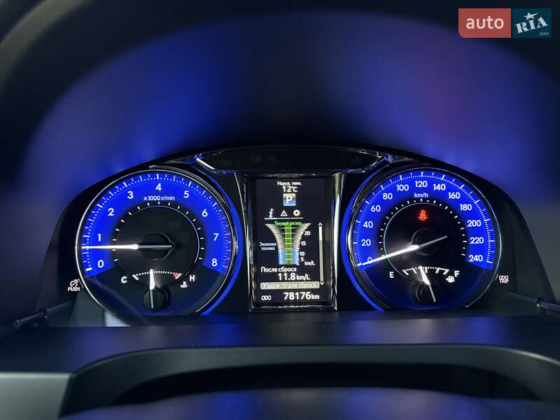 Седан Toyota Camry 2017 в Киеве фото 44 Седан Toyota Camry 2017 в Киеве