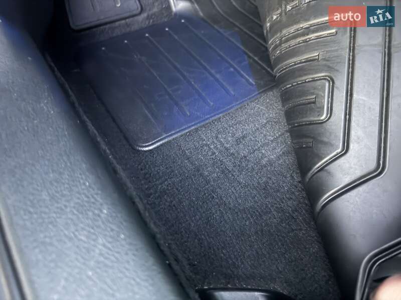 Седан Toyota Camry 2017 в Киеве фото 45 Седан Toyota Camry 2017 в Киеве