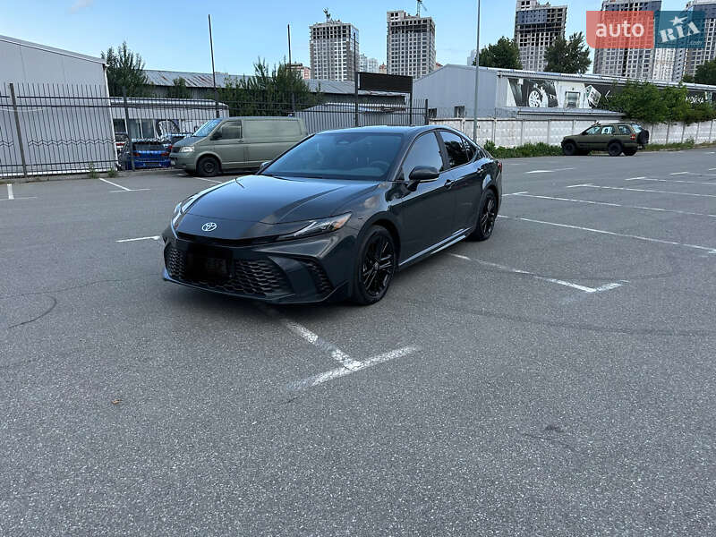 Седан Toyota Camry 2024 в Киеве фото 3 Седан Toyota Camry 2024 в Киеве