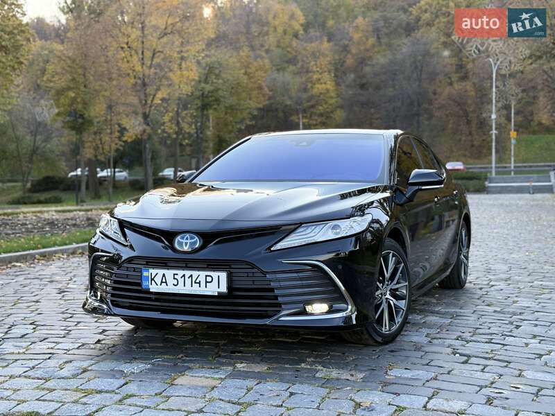 Седан Toyota Camry 2022 в Киеве фото 7 Седан Toyota Camry 2022 в Киеве