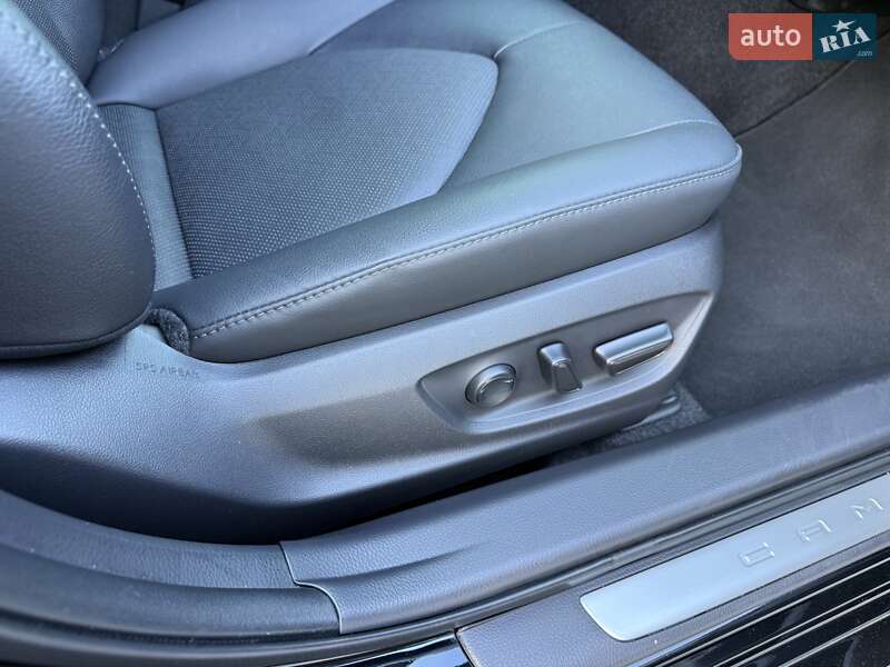 Седан Toyota Camry 2022 в Киеве фото 26 Седан Toyota Camry 2022 в Киеве