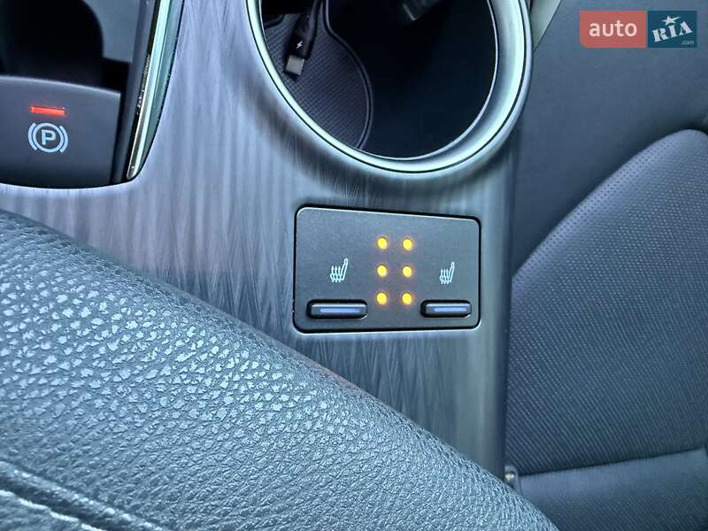 Седан Toyota Camry 2022 в Киеве фото 32 Седан Toyota Camry 2022 в Киеве