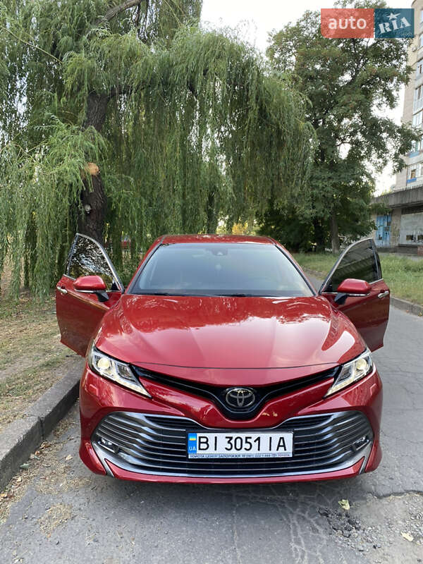 Седан Toyota Camry 2018 в Кременчуці