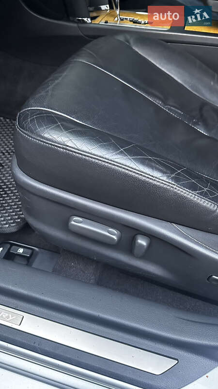 Седан Toyota Camry 2007 в Киеве