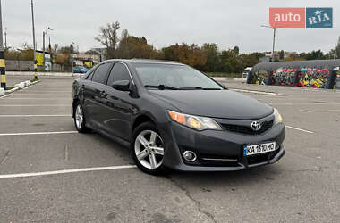 Седан Toyota Camry 2012 в Киеве Седан Toyota Camry 2012 в Киеве
