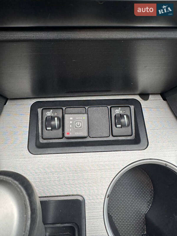 Седан Toyota Camry 2012 в Киеве