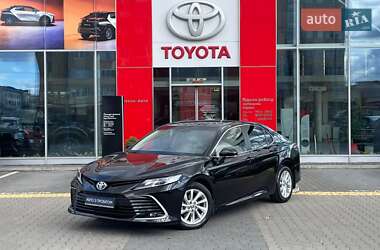 Седан Toyota Camry 2021 в Ивано-Франковске