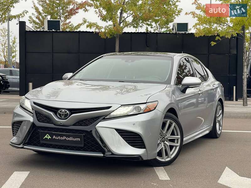 Седан Toyota Camry 2018 в Киеве фото 2 Седан Toyota Camry 2018 в Киеве