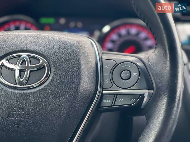 Седан Toyota Camry 2018 в Киеве фото 24 Седан Toyota Camry 2018 в Киеве