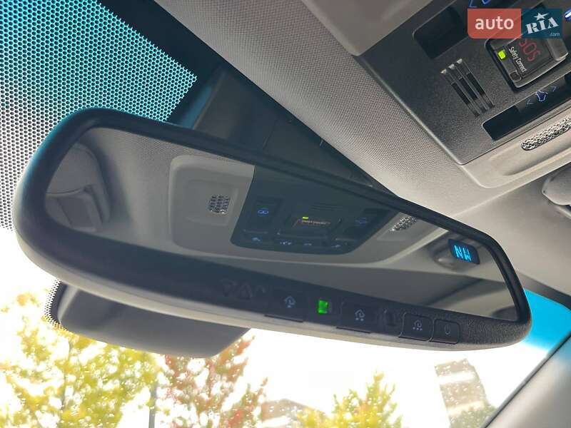 Седан Toyota Camry 2018 в Киеве фото 41 Седан Toyota Camry 2018 в Киеве