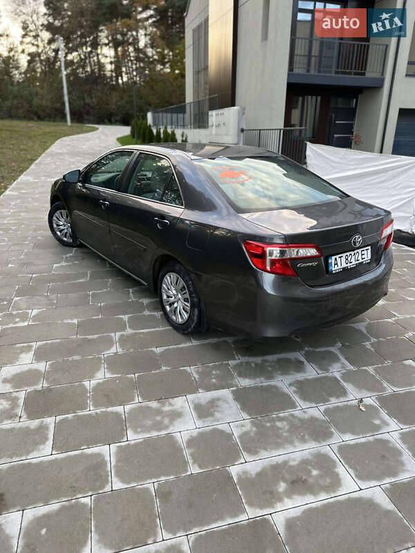 Седан Toyota Camry 2012 в Львове