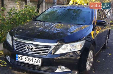 Седан Toyota Camry 2012 в Дніпрі