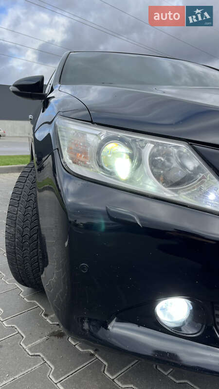 Седан Toyota Camry 2014 в Киеве