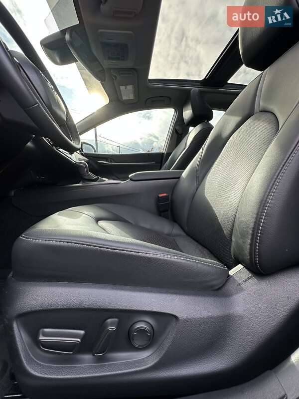 Седан Toyota Camry 2024 в Белогородке фото 20 Седан Toyota Camry 2024 в Белогородке