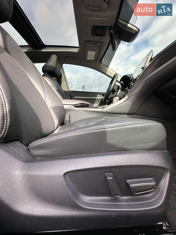 Седан Toyota Camry 2024 в Белогородке фото 24 Седан Toyota Camry 2024 в Белогородке