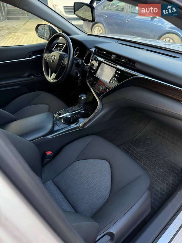 Седан Toyota Camry 2017 в Черновцах фото 9 Седан Toyota Camry 2017 в Черновцах