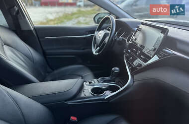 Седан Toyota Camry 2021 в Львове