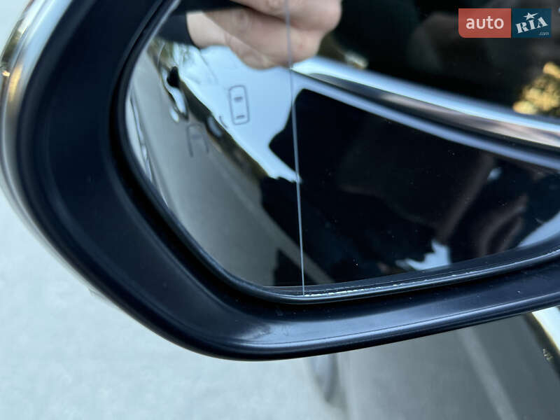 Седан Toyota Camry 2023 в Дніпрі