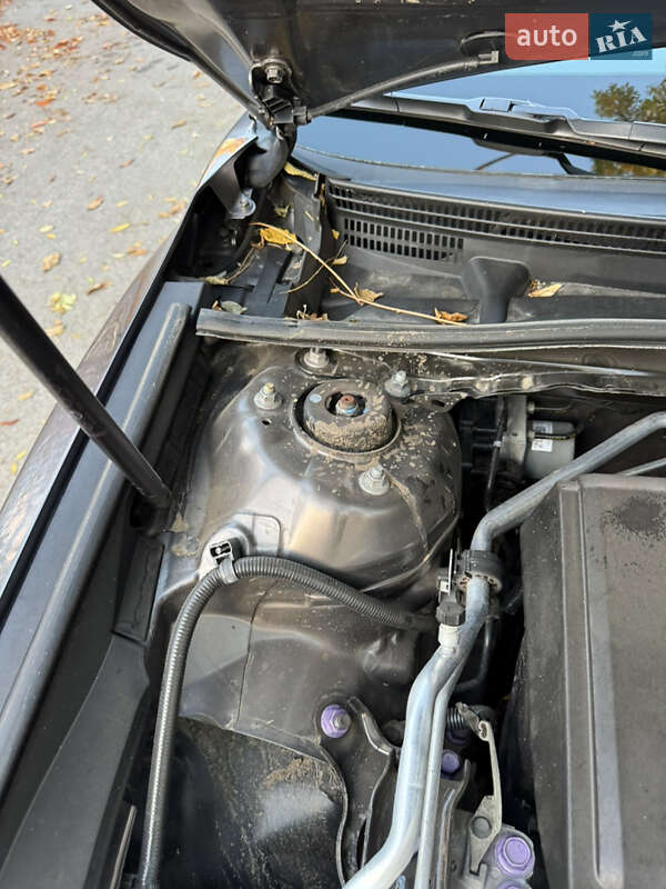 Седан Toyota Camry 2017 в Одессе