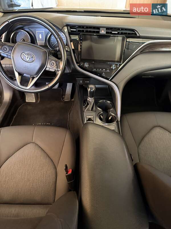 Седан Toyota Camry 2018 в Чернівцях фото 10 Седан Toyota Camry 2018 в Чернівцях