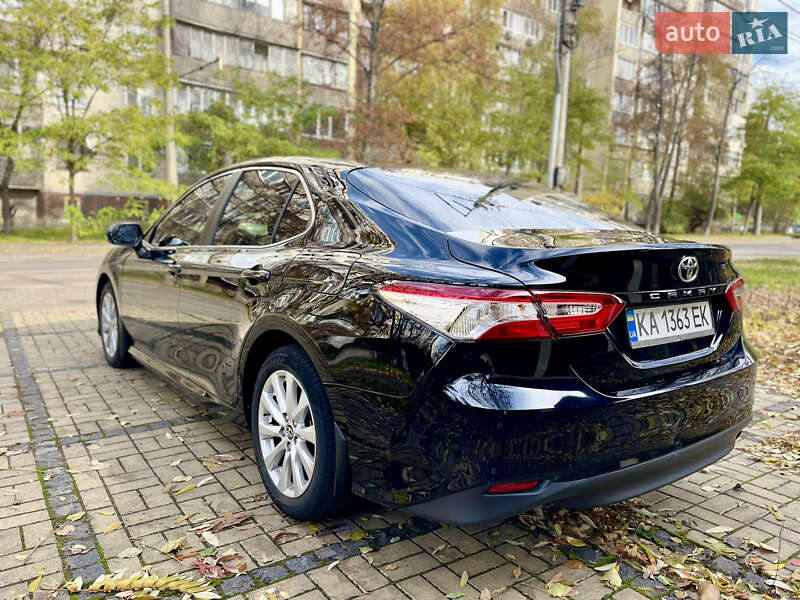 Седан Toyota Camry 2019 в Киеве фото 15 Седан Toyota Camry 2019 в Киеве