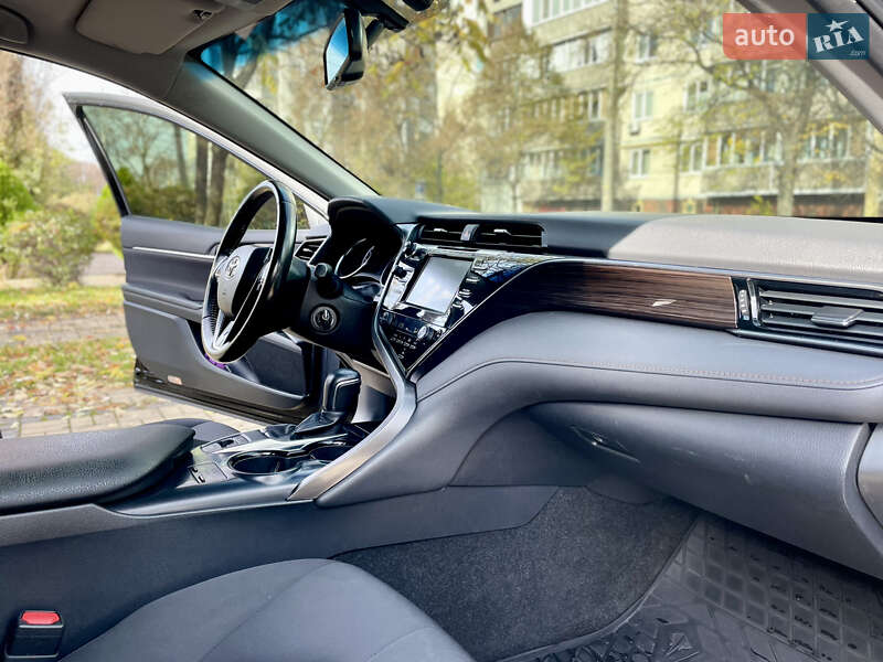 Седан Toyota Camry 2019 в Киеве фото 23 Седан Toyota Camry 2019 в Киеве