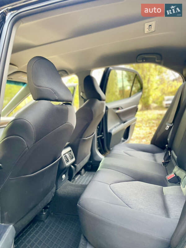 Седан Toyota Camry 2019 в Киеве фото 38 Седан Toyota Camry 2019 в Киеве