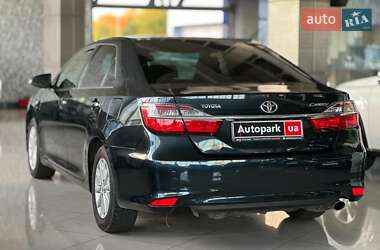 Седан Toyota Camry 2015 в Одессе