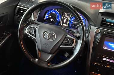 Седан Toyota Camry 2015 в Одессе