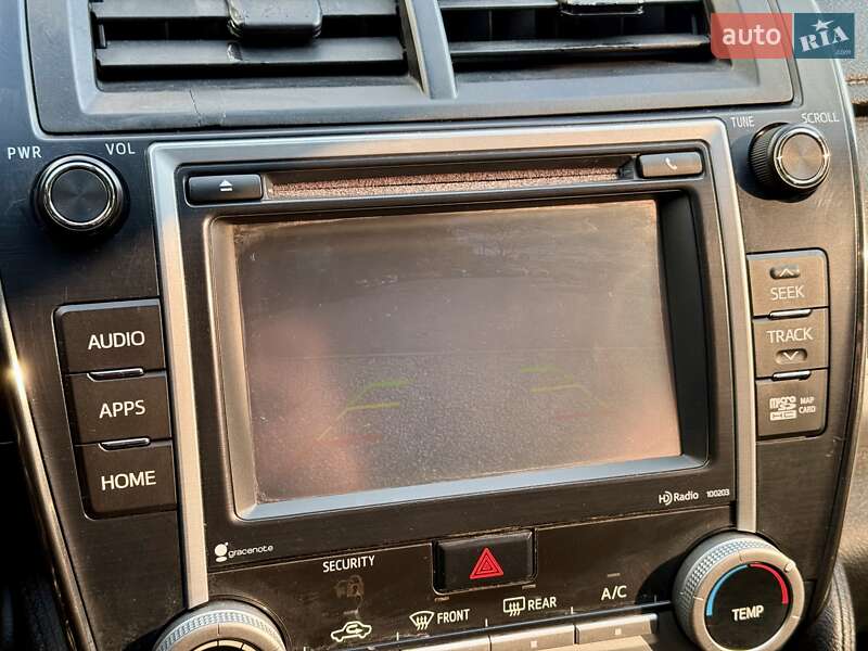 Седан Toyota Camry 2015 в Харкові