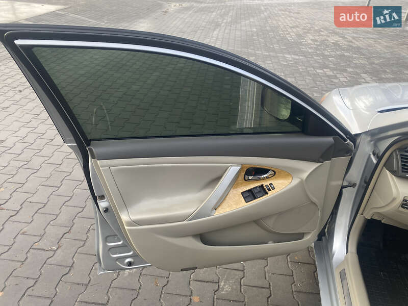 Седан Toyota Camry 2006 в Полтаві