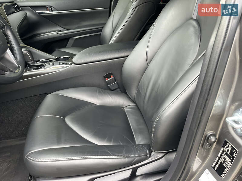 Седан Toyota Camry 2022 в Черновцах фото 19 Седан Toyota Camry 2022 в Черновцах