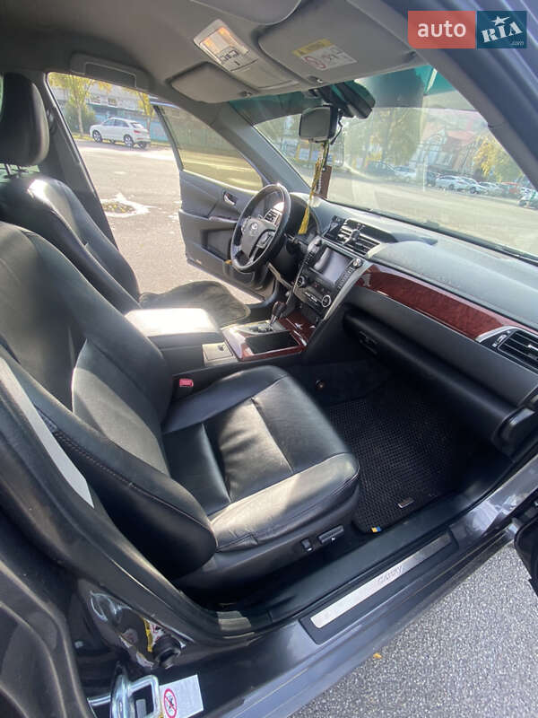Седан Toyota Camry 2013 в Києві фото 5 Седан Toyota Camry 2013 в Києві
