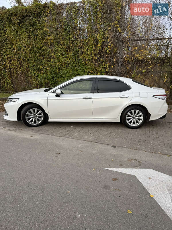 Седан Toyota Camry 2019 в Києві фото 2 Седан Toyota Camry 2019 в Києві