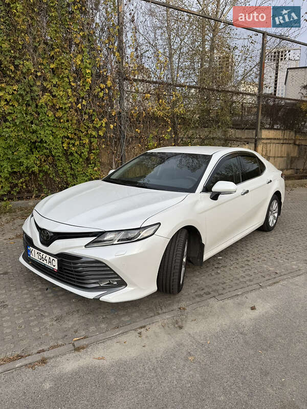 Седан Toyota Camry 2019 в Києві фото Седан Toyota Camry 2019 в Києві