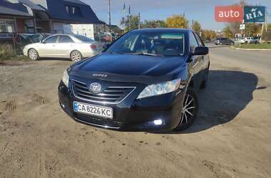 Седан Toyota Camry 2007 в Умані