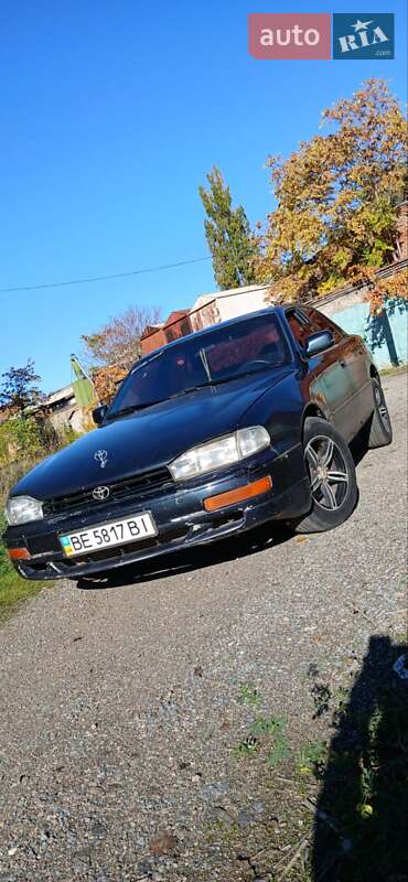 Седан Toyota Camry 1994 в Миколаєві
