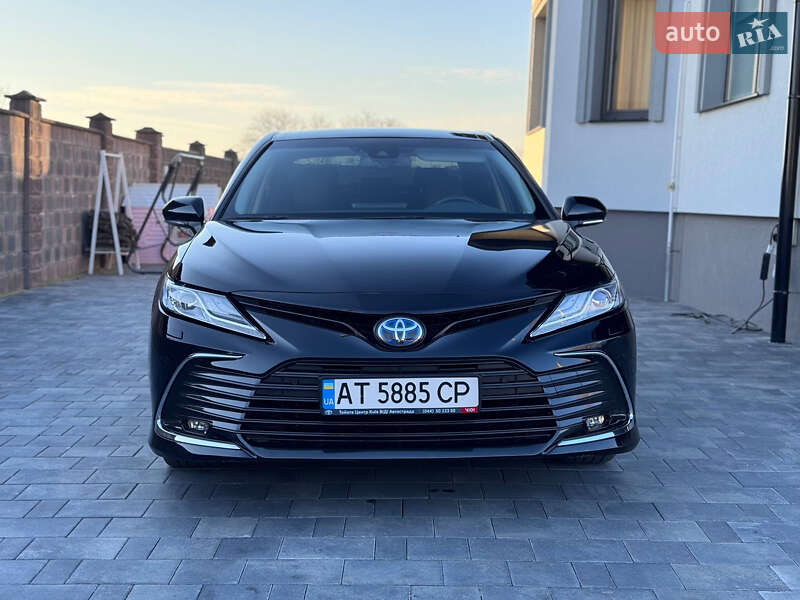 Toyota Camry 2023