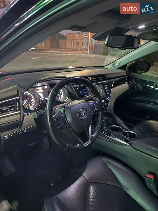 Седан Toyota Camry 2018 в Одесі