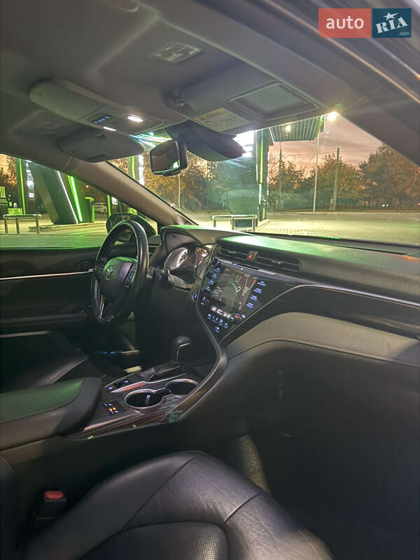 Седан Toyota Camry 2018 в Одесі