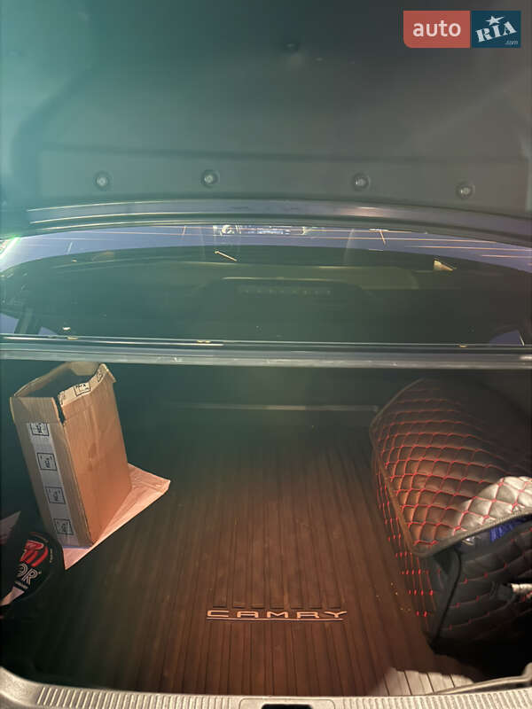 Седан Toyota Camry 2018 в Одесі
