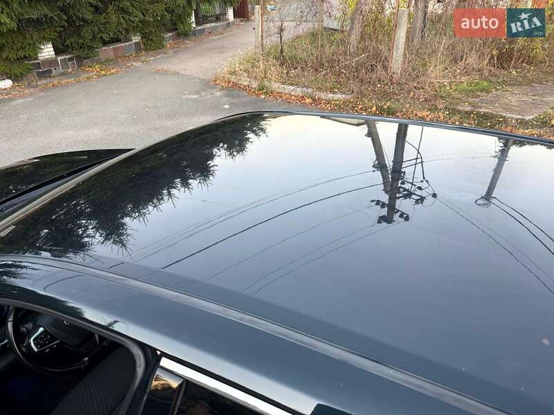 Седан Toyota Camry 2015 в Киеве