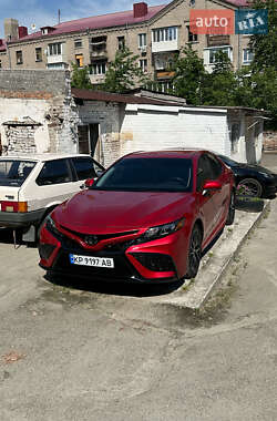 Седан Toyota Camry 2021 в Запорожье