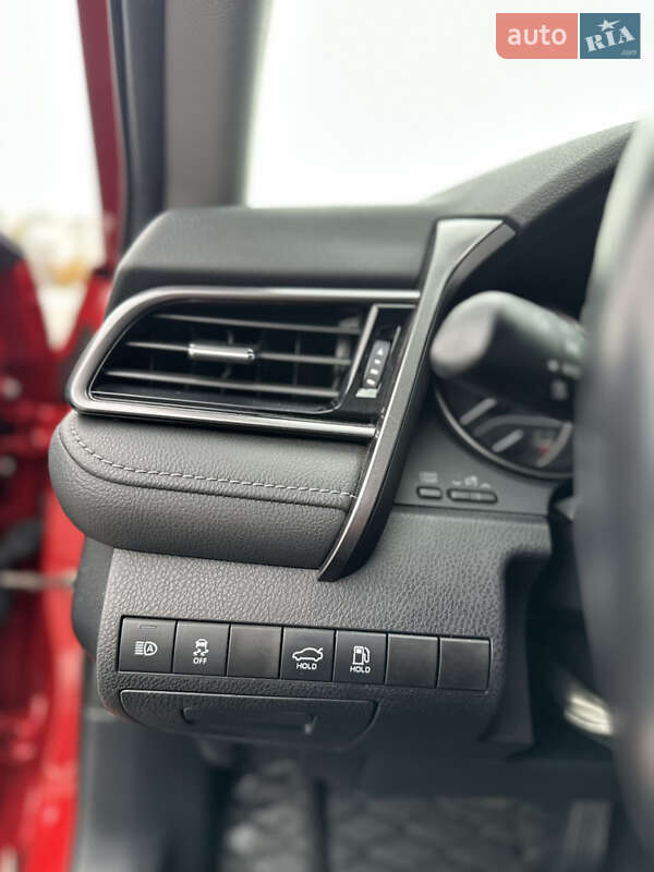 Седан Toyota Camry 2021 в Запорожье