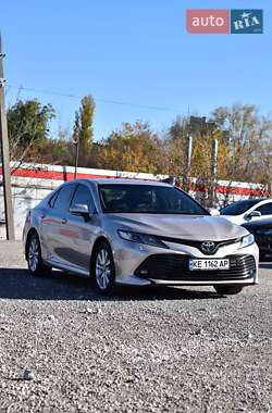 Седан Toyota Camry 2018 в Кривом Роге