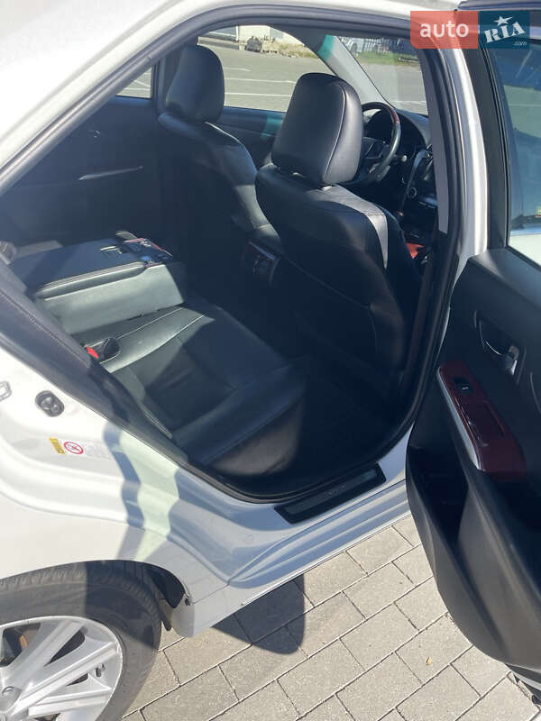 Седан Toyota Camry 2014 в Одессе