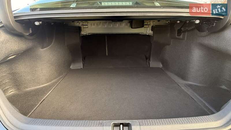 Седан Toyota Camry 2021 в Днепре