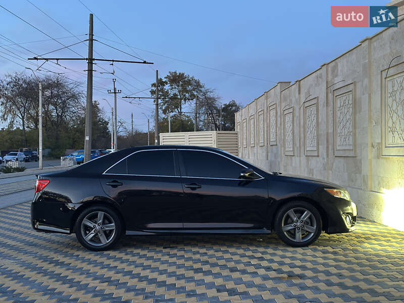 Седан Toyota Camry 2012 в Одесі