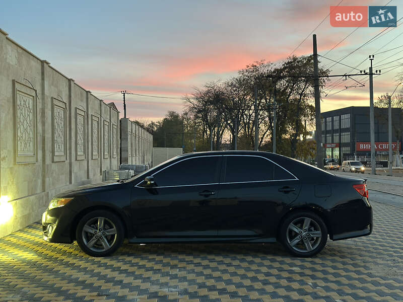 Седан Toyota Camry 2012 в Одесі